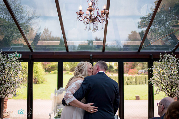 wedding-photographer-stanwick-hotel-002-2