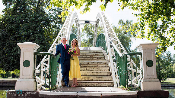 Bedford-Old-Town-Hall-wedding-photographer-009
