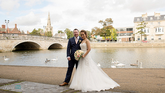 Bedford-Old-Town-Hall-wedding-photographer-012