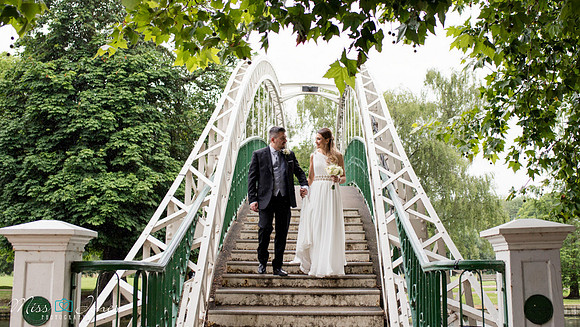 Bedford-Old-Town-Hall-wedding-photographer-014